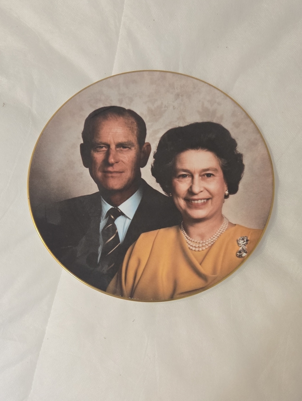Decorative Portrait Wall Plate Queen Elizabeth And Prince Phillip